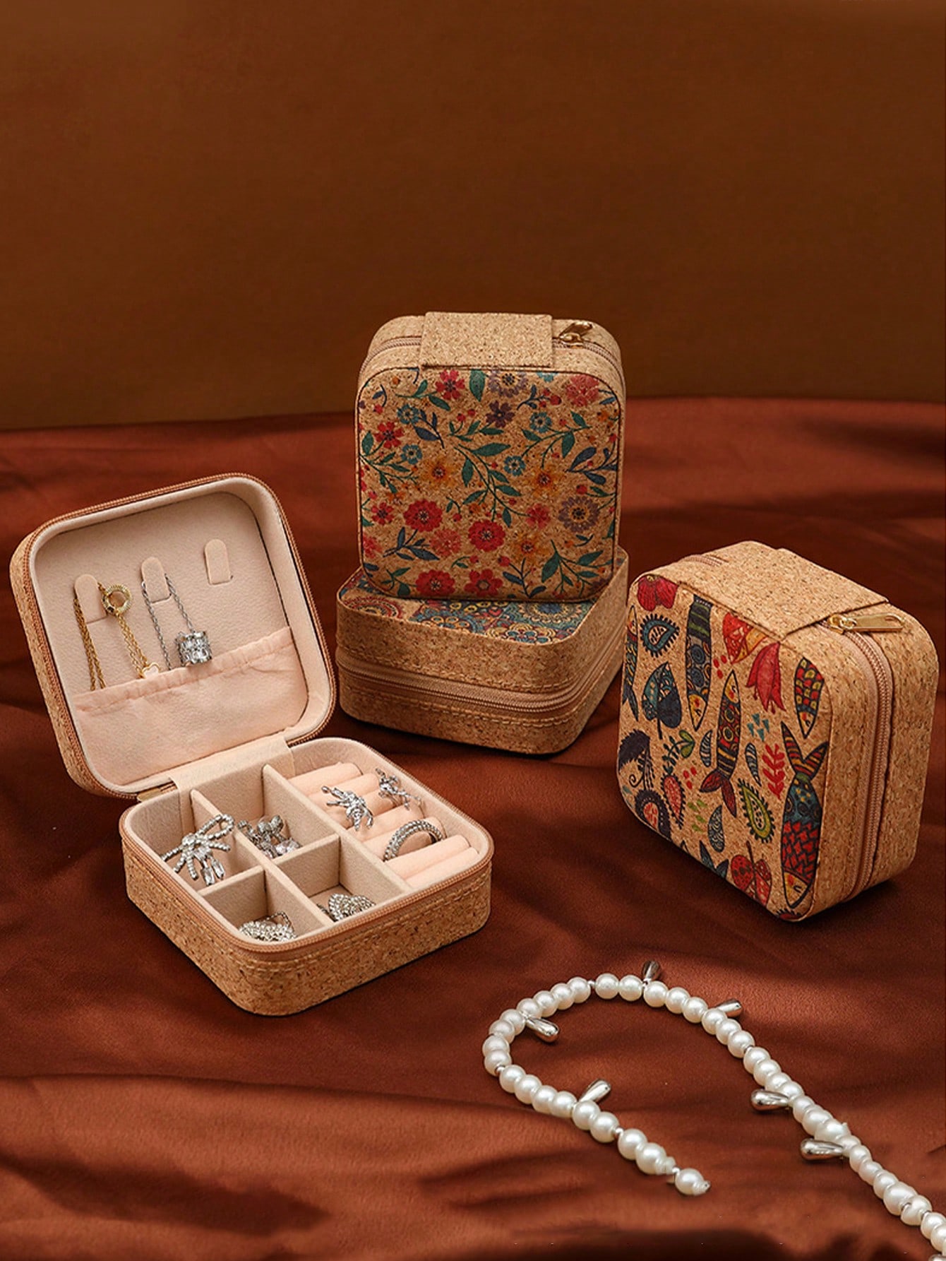 Travel Accessories Jewelry - Kwadratowe etui na biżuterię w stylu